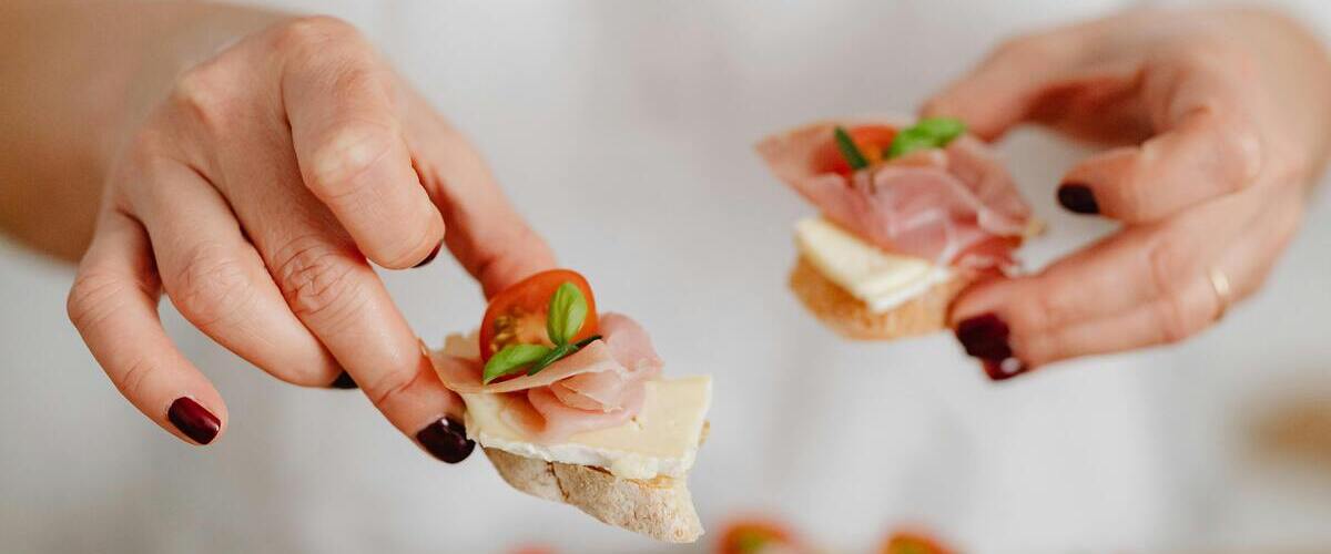 Prosciutto Pairing Party: Hosting an Italian-Inspired Charcuterie Feast